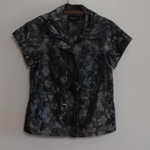 - Laundry by Shelli Segal hooded top